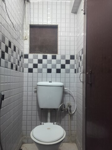 Bathroom in 1 BHK Apartment at Katwaria Sarai – for Rent