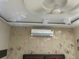 Furnished Amenities in 2 BHK Apartment at ILD Greens, Sector 37c – for Rent