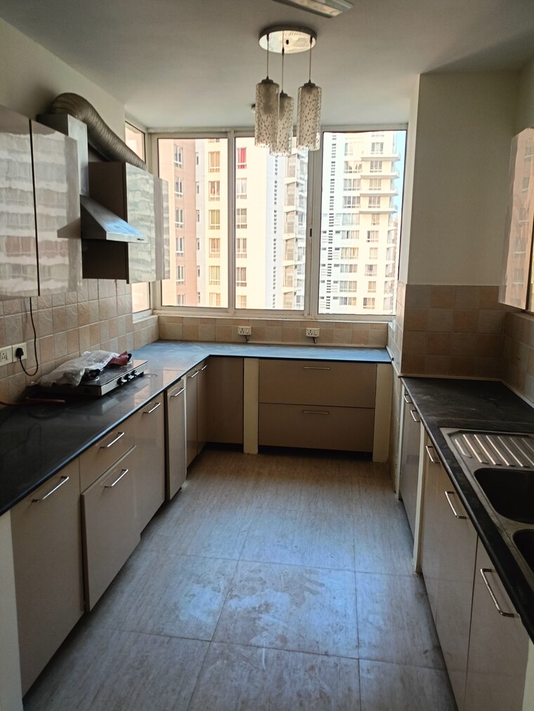 Kitchen, pioneer-park-presidia 4 Bedroom 3104 Sq.Ft. Apartment In Sector 62 Gurgaon 9296732
