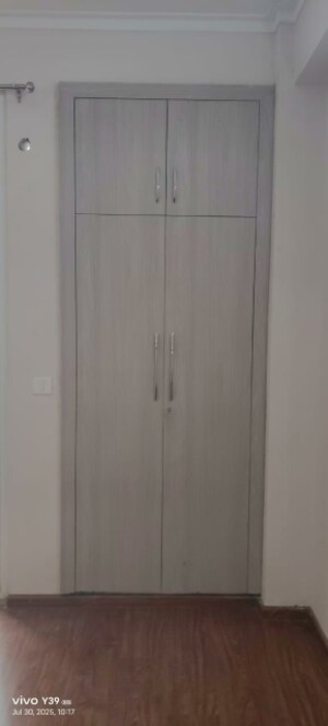 Furnished Amenities in 3 BHK Apartment at Amrapali Golf Homes, Sector 4 Greater Noida – for Rent