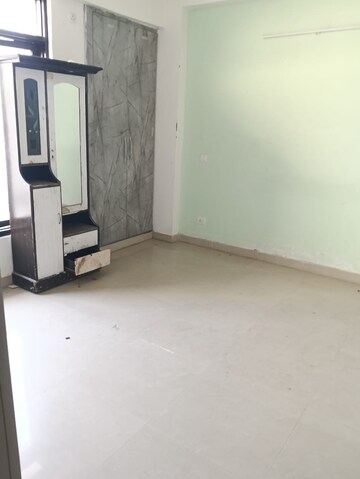 Room in 3.5 BHK Builder Floor at Aditya World City Residences, Shahpur Bamheta – for Sale