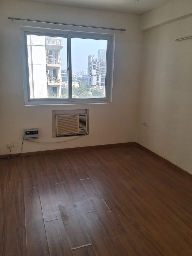 Room, bptp-park-prime 3.5 Bedroom 2062 Sq.Ft. Apartment In Sector 66 Gurgaon 9296773