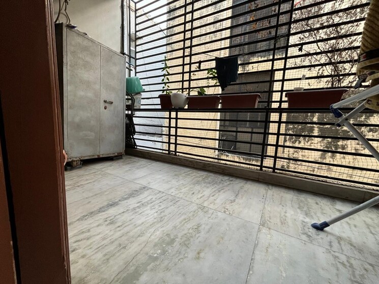 Exterior View, east of kailash 3 Bedroom 200 Sq.Yd. Builder Floor In East Of Kailash Delhi 9296791