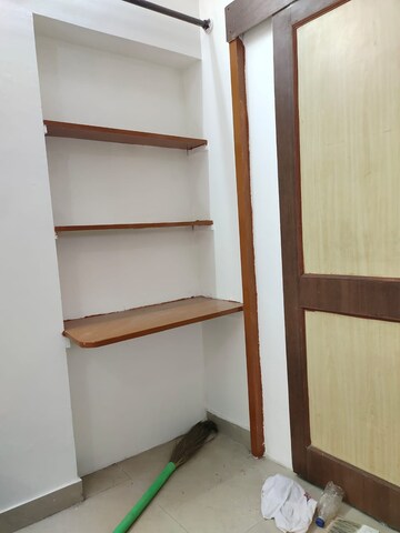 Furnished Amenities in 2 BHK Apartment at Sarita Vihar – for Sale