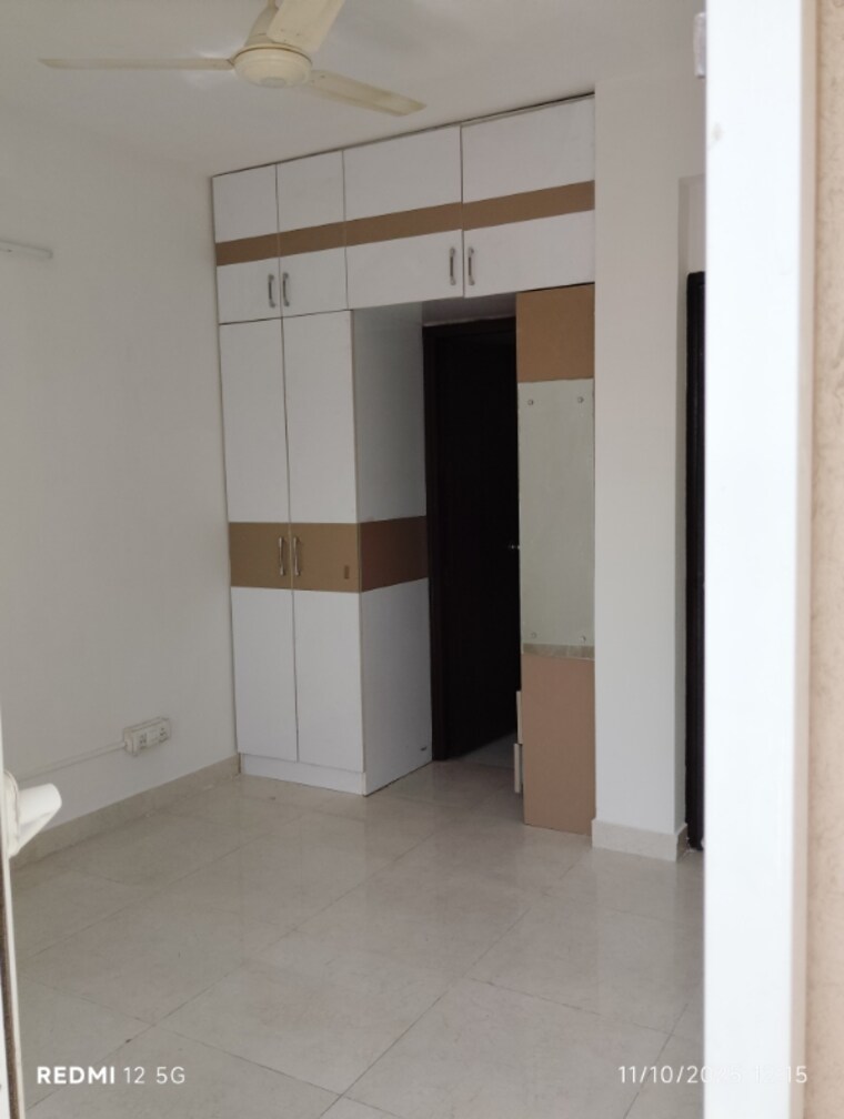 Room, signature-global-andour-height 2 Bedroom 600 Sq.Ft. Apartment In Sector 71 Gurgaon 9296857