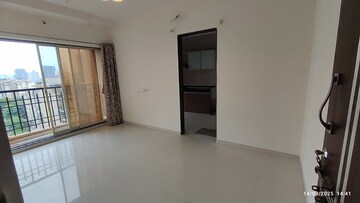 Room in 2 BHK Apartment at Agarwal Lifestyle, Virar West – for Rent