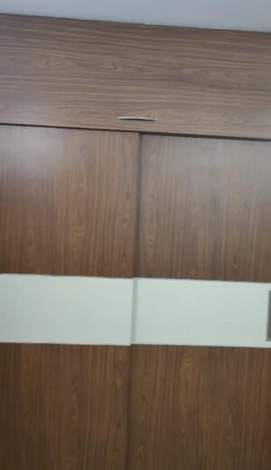 Furnished Amenities in 3 BHK Apartment at HDIL Metropolis Residences, Andheri West – for Rent