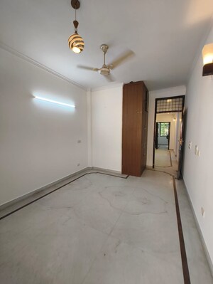 Room in 3 BHK Builder Floor at Greater Kailash I – for Rent