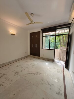 Room in 3 BHK Builder Floor at Greater Kailash I – for Rent