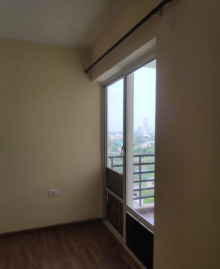 Room, satya-the-hermitage 2 Bedroom 1450 Sq.Ft. Apartment In Sector 103 Gurgaon 9296843