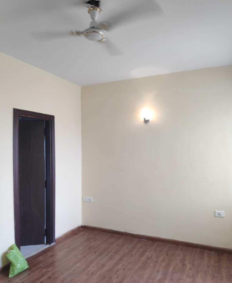 Room, satya-the-hermitage 2 Bedroom 1450 Sq.Ft. Apartment In Sector 103 Gurgaon 9296843