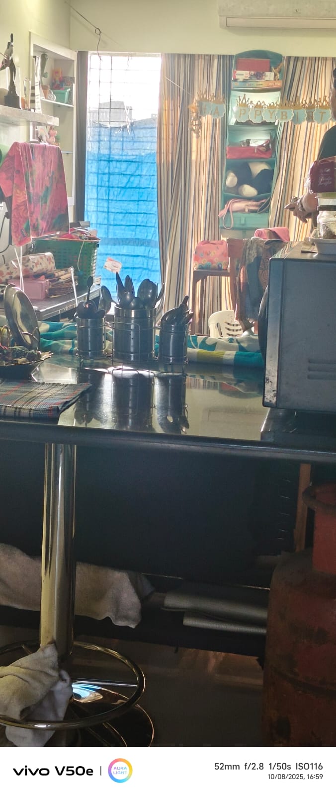 2 BHK + Pooja Room Apartment For Rent in Shiv Darshan Tower Malad West