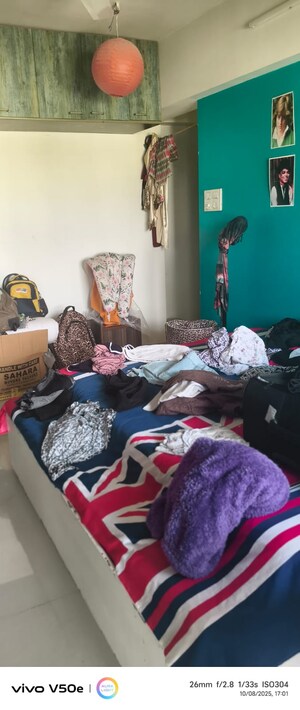 Bedroom in 2 BHK Apartment at Shiv Darshan Tower Malad West, Malad West – for Rent