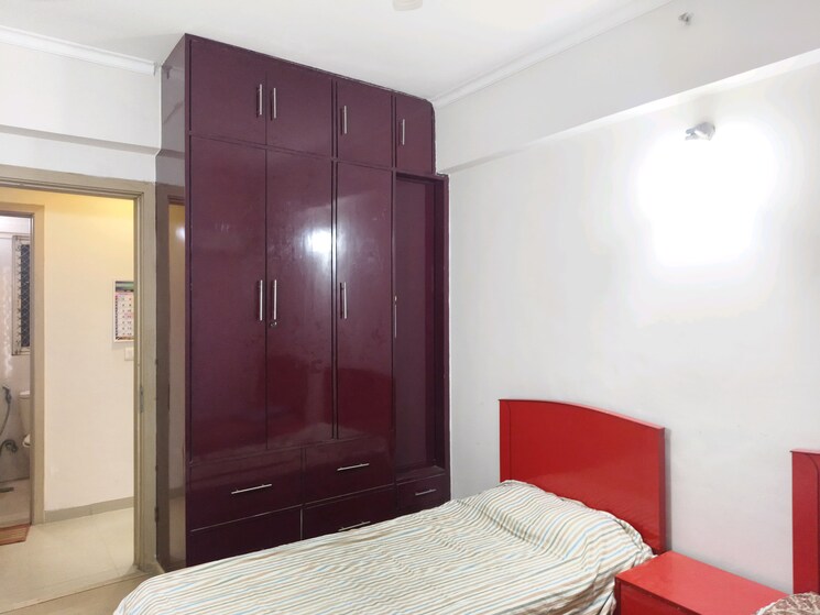 Room, dlf-new-town-heights-i 3 Bedroom 1760 Sq.Ft. Apartment In Sector 90 Gurgaon 9296873