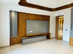 Room in 6+ BHK Independent House at Sunny Enclave – for Sale