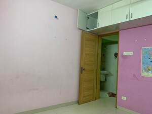 Room in 2 BHK Apartment at Nirmiti Primrose, Baner – for Rent