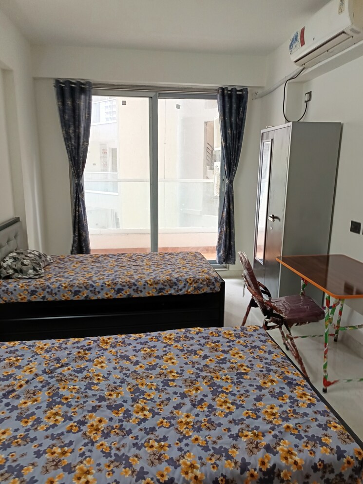 Bedroom, powai Pg For Boys & Girls In Powai 9296879