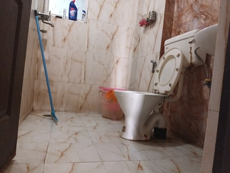 Bathroom, rishabh-cloud-9 2 Bedroom 957 Sq.Ft. Apartment In Sector 1 Vaishali Ghaziabad 9296878