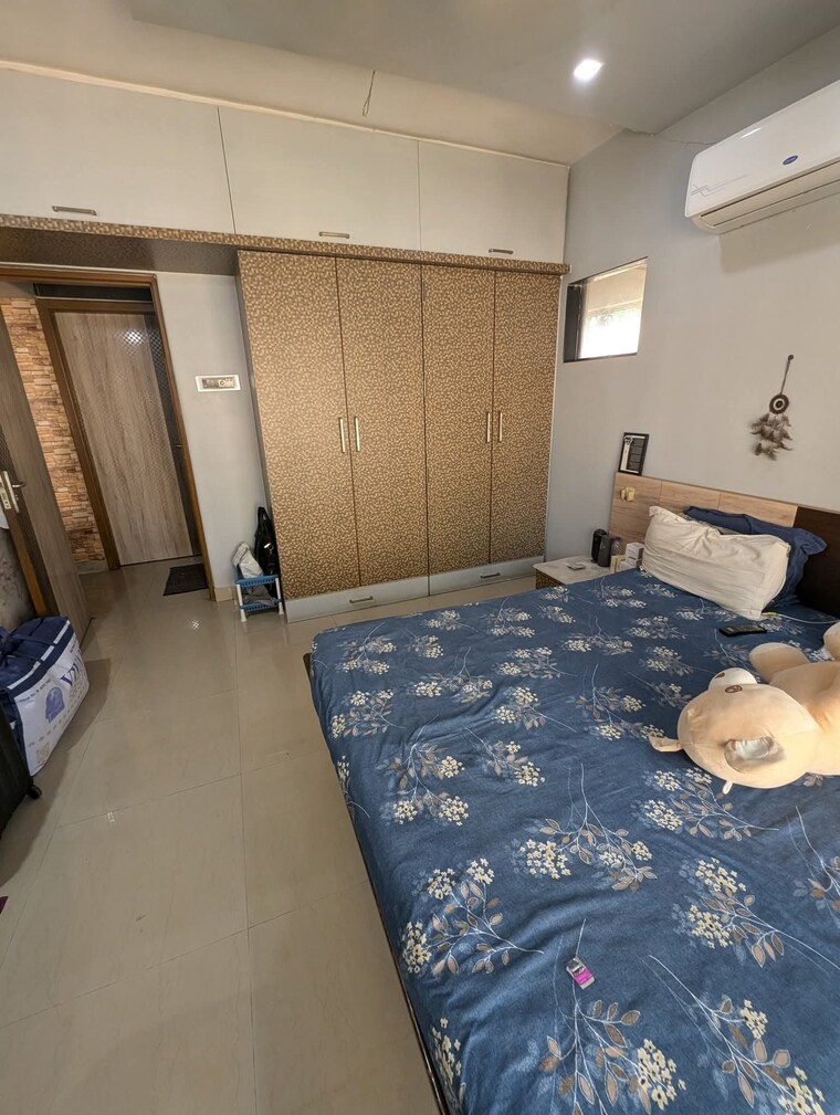 Bedroom, goregaon east Pg For Girls In Goregaon East 9296883