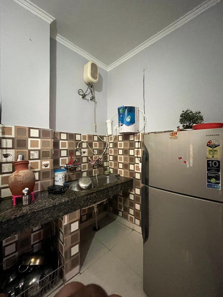 Kitchen, ashok vihar phase 1 4 Bedroom 107 Sq.Yd. Independent House In Ashok Vihar Phase 1 Gurgaon 9296888