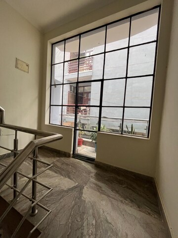 Room in 4 BHK Independent House at Ashok Vihar Phase 1 – for Sale