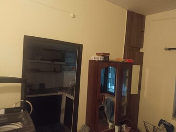 Furnished Amenities in 2 BHK Independent House at Curzon Road – for Rent