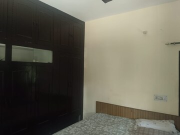 Room in 2 BHK Independent House at Curzon Road – for Rent
