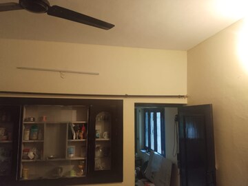 Furnished Amenities in 2 BHK Independent House at Curzon Road – for Rent