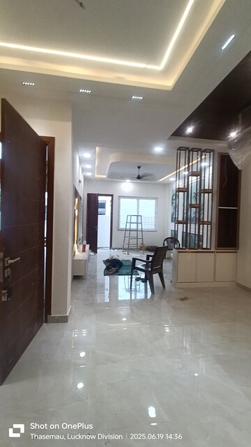 Living Room in 6 BHK Villa at Gomti Nagar – for Sale