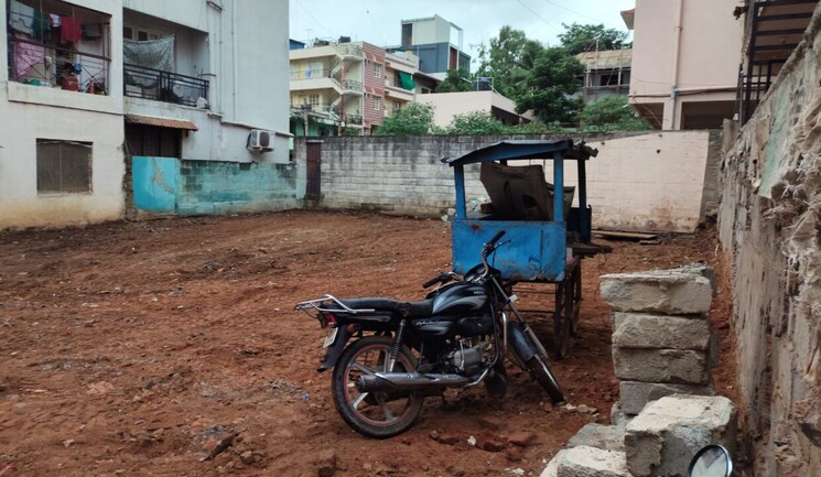  Parking, domlur  1050 Sq.Ft. Plot In Domlur Bangalore 9296918