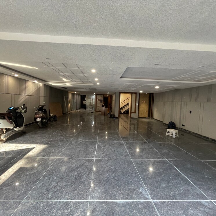  Parking, greater kailash ii 5 Bedroom 5000 Sq.Ft. Penthouse In Greater Kailash ii Delhi 9296954