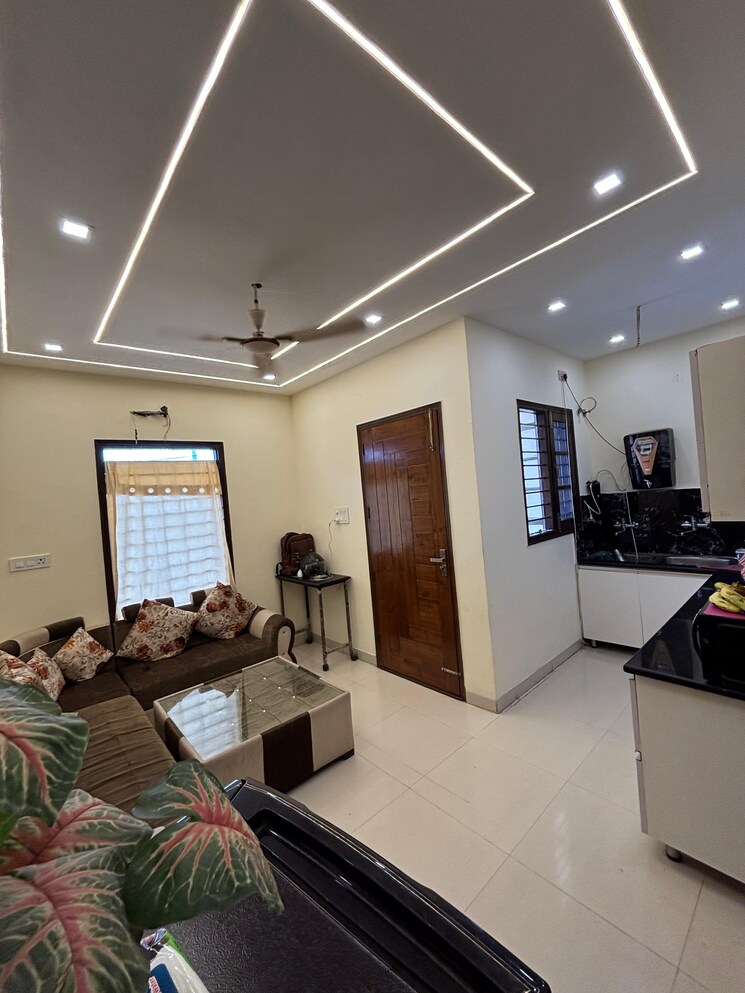 Living Room, sunny enclave 3 Bedroom 52 Sq.Yd. Apartment In Sunny Enclave Mohali 9296921