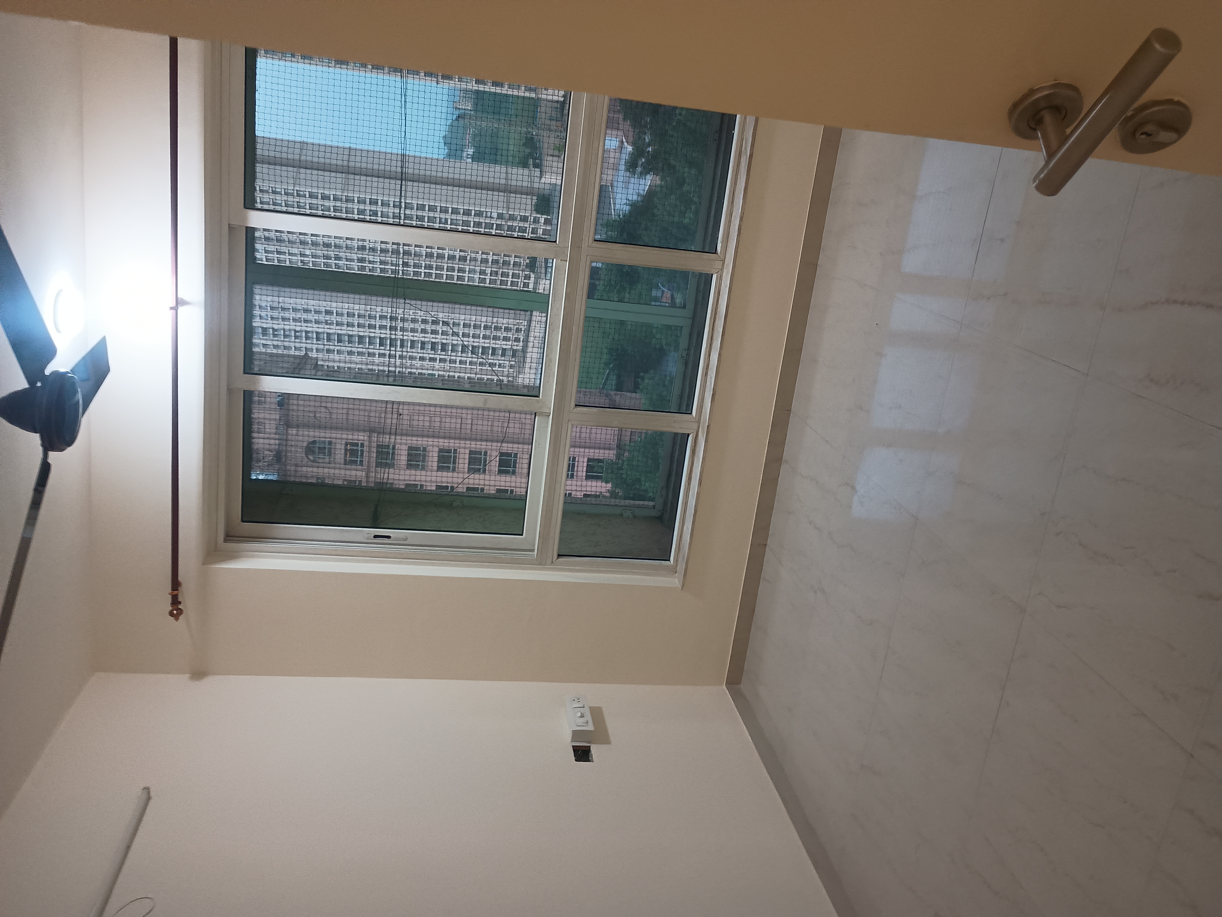 2.5 BHK Apartment For Rent in Hiranandani Canary