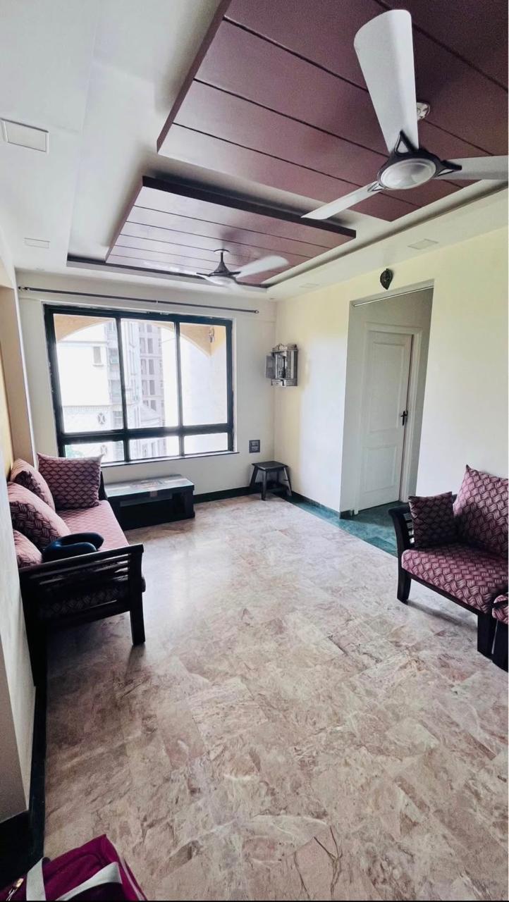 1 BHK + Pooja Room 300 Sq.Ft. Apartment in Om Pushpak CHS	