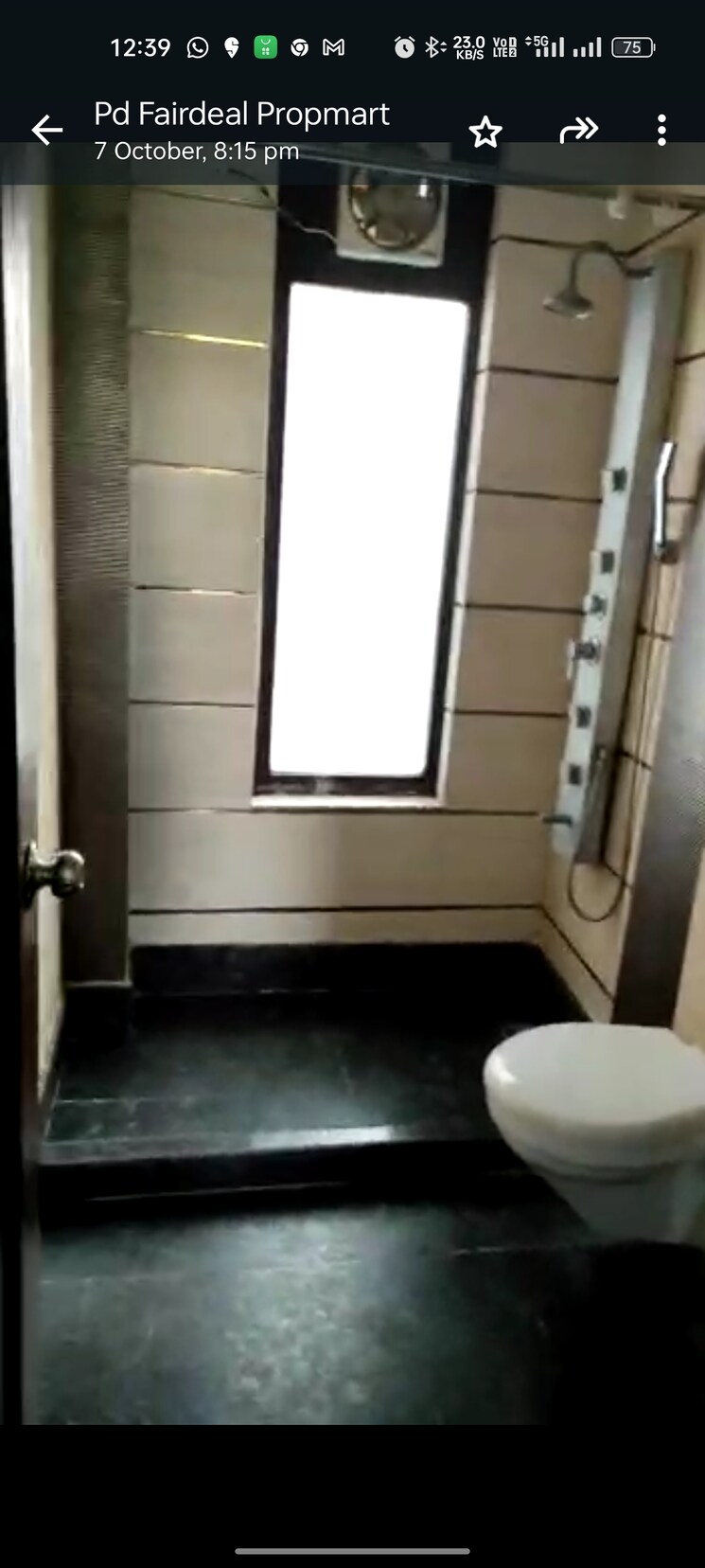 Bathroom, kailash colony 3 Bedroom 160 Sq.Yd. Builder Floor In Kailash Colony Delhi 9296957