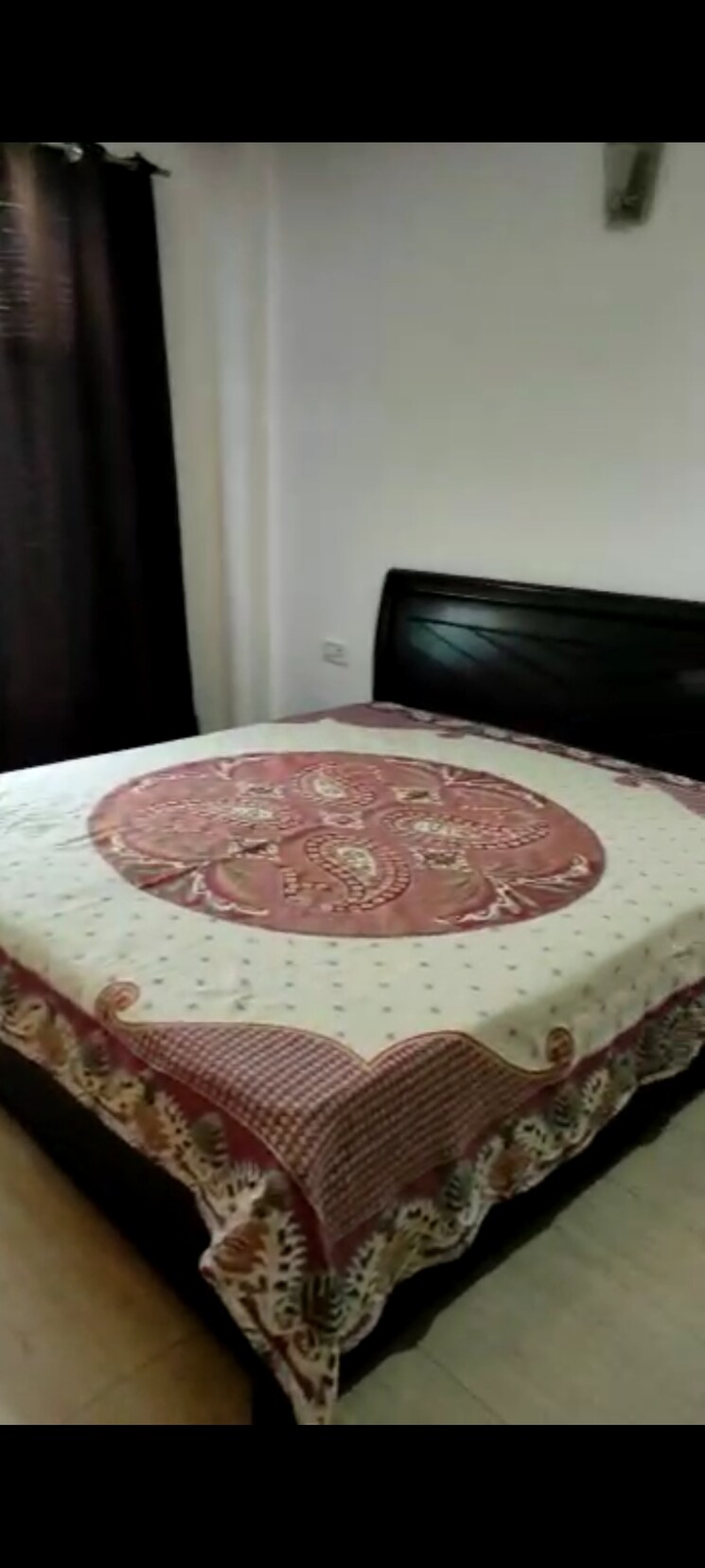 Bedroom, kailash colony 3 Bedroom 160 Sq.Yd. Builder Floor In Kailash Colony Delhi 9296957