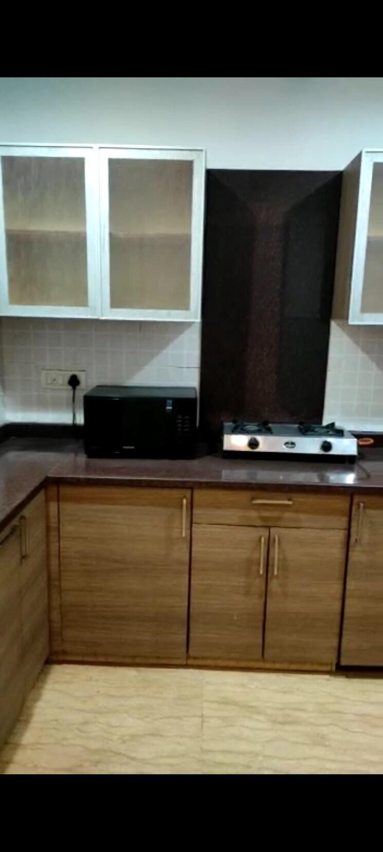 Kitchen, kailash colony 3 Bedroom 160 Sq.Yd. Builder Floor In Kailash Colony Delhi 9296957