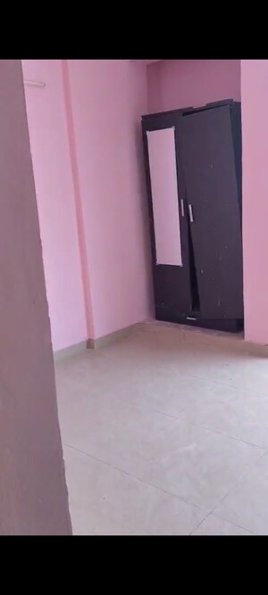 Room in 2.5 BHK Apartment at AVJ Heightss, Zeta I Greater Noida – for Rent