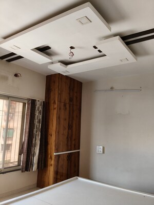 Room in 2.5 BHK Apartment at Sai Life Sai Prasad, Ghatkopar East – for Rent