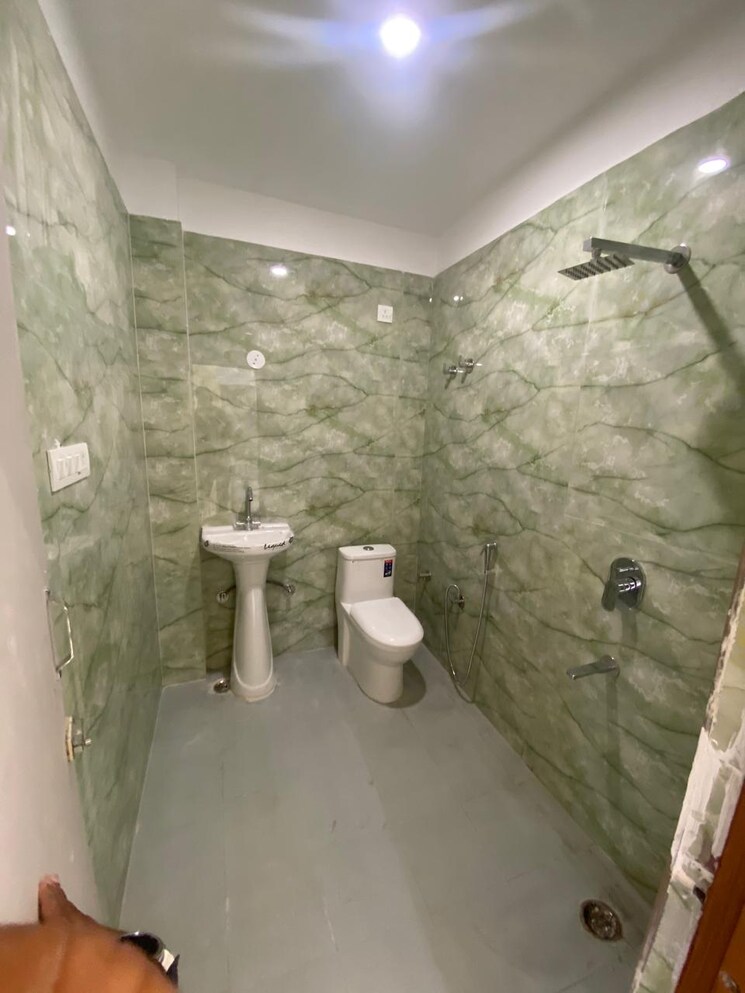 Bathroom, dehradun cantt 2 Bedroom 1100 Sq.Ft. Builder Floor In Dehradun Cantt Dehradun 9296968