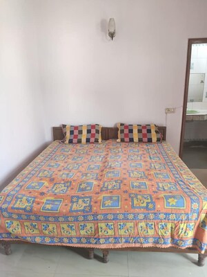 Bedroom in 2 BHK Builder Floor at Kalkaji – for Rent
