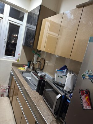 Team Area in 2 BHK Apartment at Emaar Emerald Estate, Sector 65 – for Rent