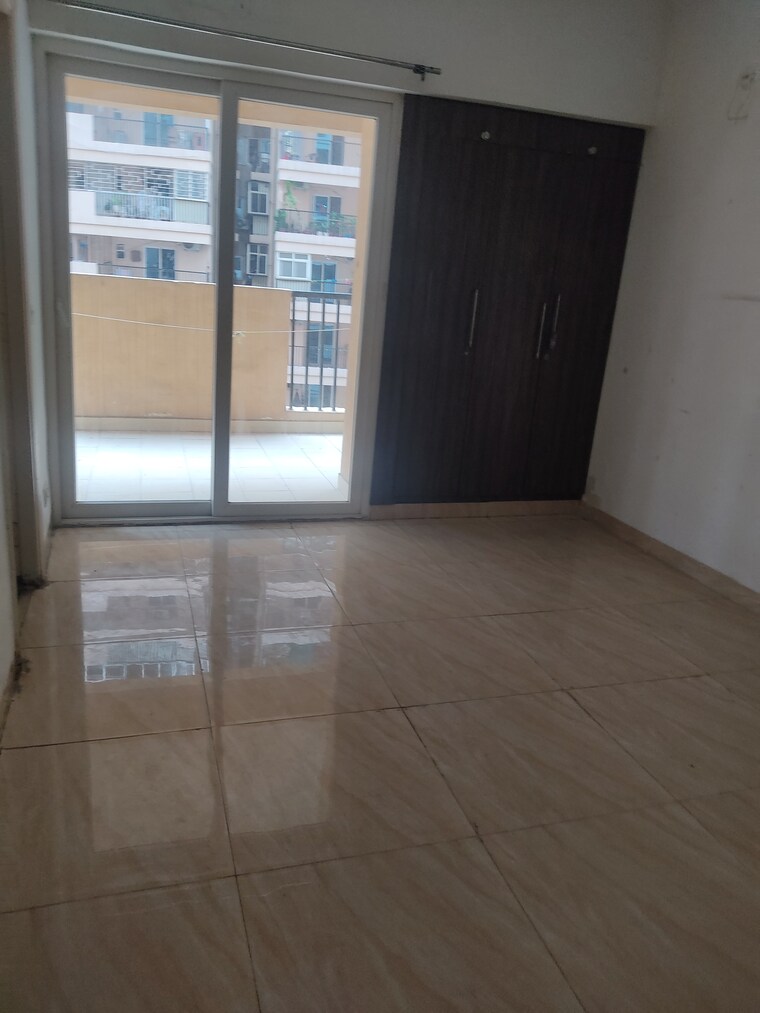 Room, gaur-city-2-14th-avenue 2 Bedroom 985 Sq.Ft. Apartment In Sector 16c Greater Noida Greater Noida 9297007