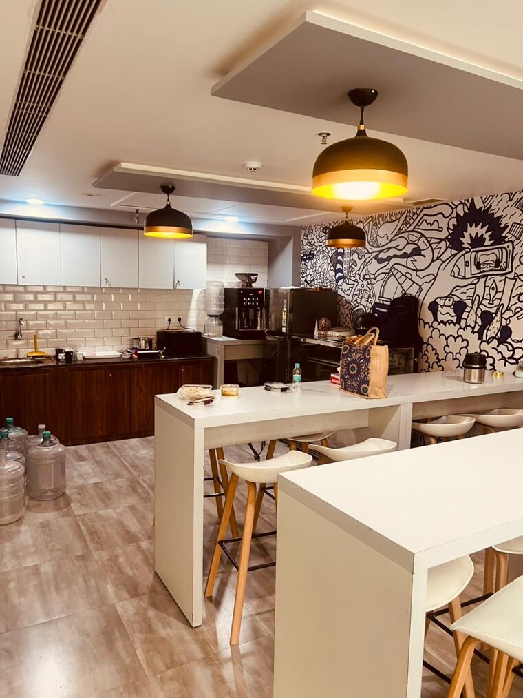 Team Area, sector 65 Commercial Office Space 3200 Sq.Ft. In Sector 65 Gurgaon 9297014