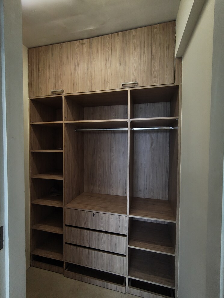 undefined, lnt-realty-crescent-bay 2 Bedroom 950 Sq.Ft. Apartment In Parel Mumbai 9297043