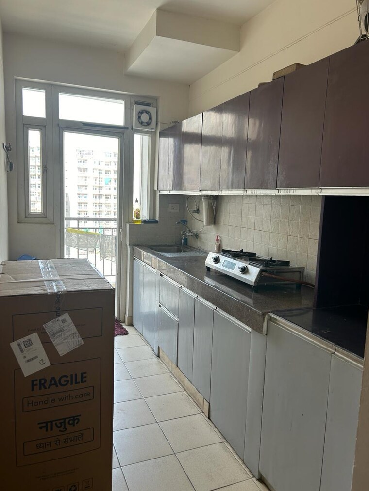 Kitchen, klj-platinum-heights 3 Bedroom 1340 Sq.Ft. Apartment In Sector 77 Faridabad 9297078