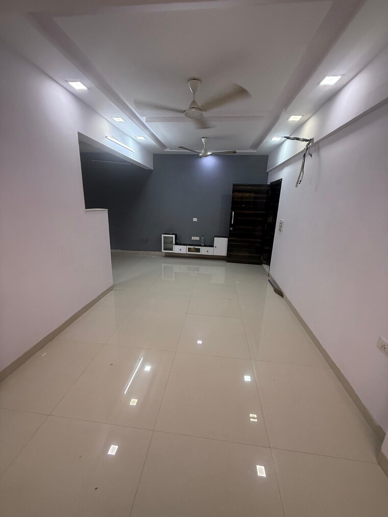 undefined, andheri west 2 Bedroom 800 Sq.Ft. Apartment In Andheri West Mumbai 9297077