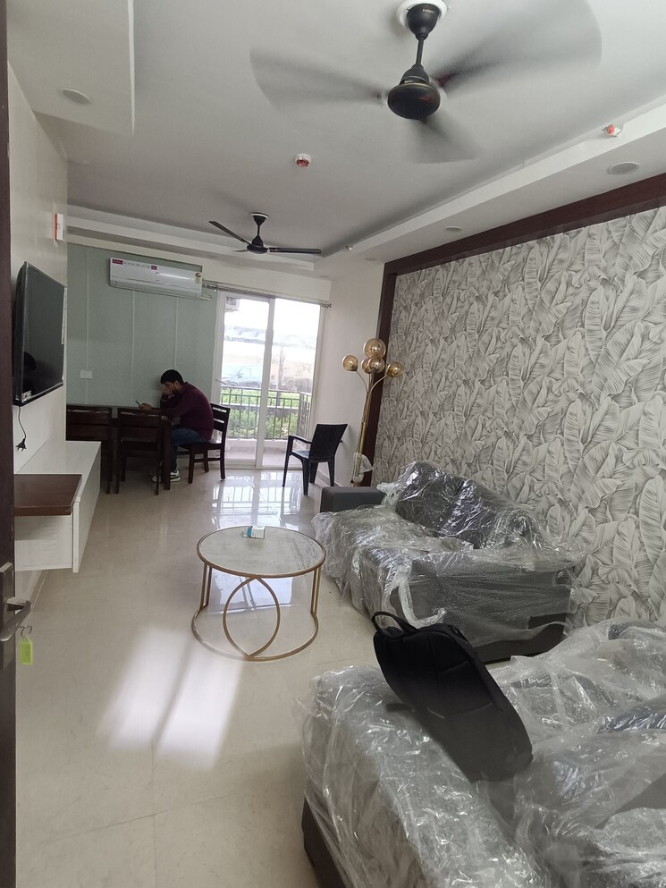 Team Area, signature-global-prime 2 Bedroom 834 Sq.Ft. Apartment In Sector 63a Gurgaon 9297100