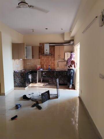 Team Area in 3.5 BHK Apartment at Aims Golf City, Sector 75 – for Rent