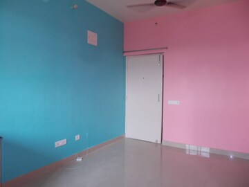 Room in 1 BHK Apartment at Ambuja Neotia Utalika The Condoville, Mukundapur – for Rent